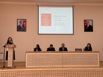 Tovuzda "Valideyn - məktəb münasibətlərinin tədrisin keyfiyyətinə təsiri" mövzusunda panel - müzakirə təşkil edilmişdir.