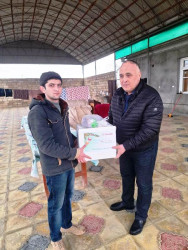 Tovuzda 31 dekabr-Dünya Azərbaycanlılarının Həmrəyliyi günü və Yeni il münasibəti ilə bayram sovqatı paylanılıb