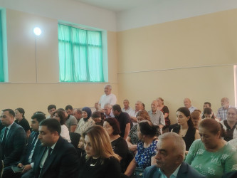 Rayon İcra Hakimiyətinin başçısı Məmməd Məmmədov Aşağı Öysüzlü kənd sakinləri ilə növbəti səyyar qəbul-görüş keçirib