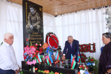 Tovuz Rayon İcra Hakimiyyəti başçısının “27 Sentyabr – Anım Günü” ərəfəsində Vətən müharibəsi şəhidlərinin məzarlarını ziyarəti davam edir.