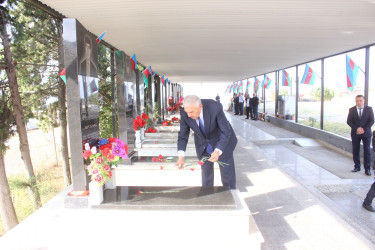 Tovuzda “27 Sentyabr – Anım Günü” ərəfəsində şəhidlərimizin əziz xatirəsi ehtiramla yad edilir.