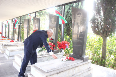 Tovuzda “27 Sentyabr – Anım Günü” ərəfəsində şəhidlərimizin əziz xatirəsi ehtiramla yad edilir.