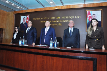 Tovuzda RİH başçısı ali təhsil müəssisələrinə qəbul imtahanında yüksək bal toplayan məzunlarla görüşüb