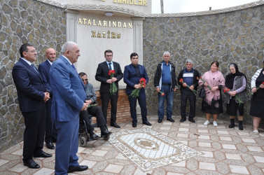 Tovuz Rayon İcra Hakimiyyəti başçısı şəhid ailələrini ziyarət edib