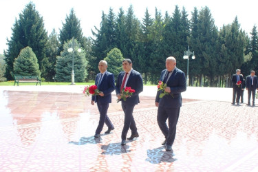 Tovuzda Ulu Öndər Heydər Əliyevin anadan olmasının 102-ci ildönümü qeyd edilib