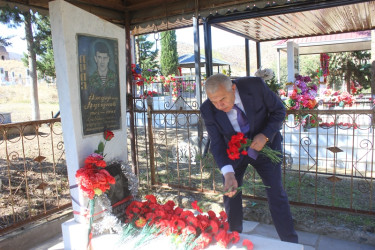 Tovuzda “27 Sentyabr – Anım Günü” ərəfəsində qəhrəman şəhidlərimizin xatirəsi böyük ehtiram və qürurla yad olunur