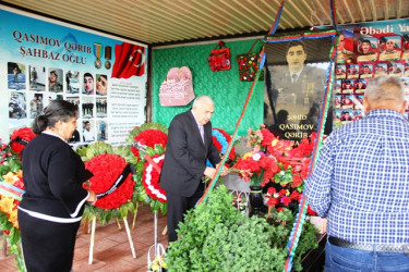 Tovuzda 27 sentyabr-Anım Günü ərəfəsində Şəhidlərə ehtiram ziyarəti davam edir