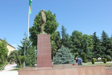 Tovuzda “23 iyun- Dövlət qulluqçularının peşə bayramı” günü qeyd olunub