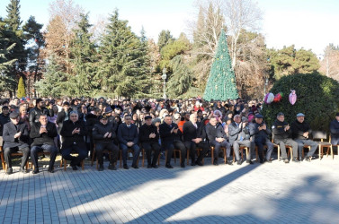 Tovuzda 31 dekabr - Dünya Azərbaycanlılarının Həmrəyliyi günü və Yeni il münasibətilə bayram konserti keçirilib.  