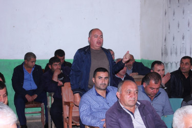 Rayon İcra Hakimiyyətinin başçısı Məmməd Məmmədov İbrahimhacılı kənd sakinləri ilə səyyar qəbul-görüş keçirib